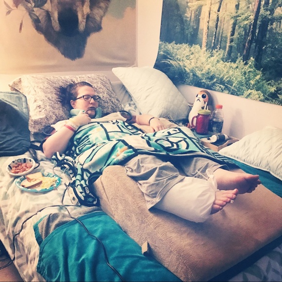 Hi ladies! Gotta Pay MY MED BILLS! - Picture 9 of 9